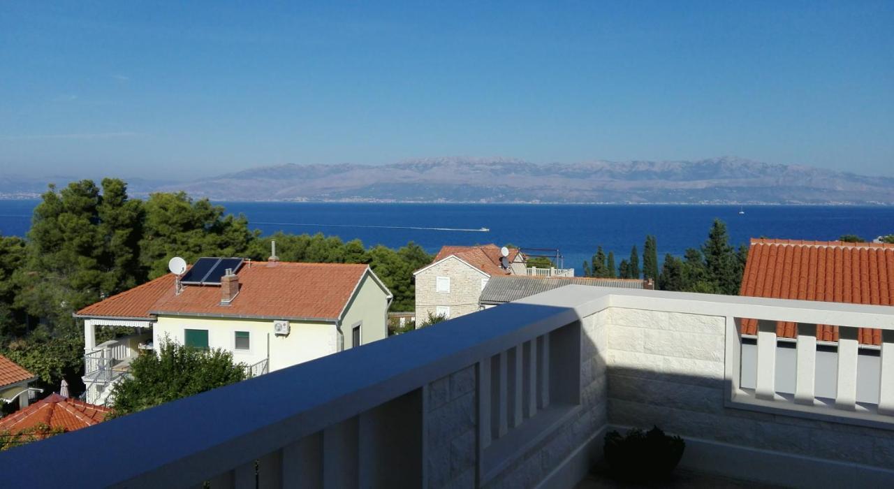 Apartments Marko Sutivan Insel Brac Exterior foto