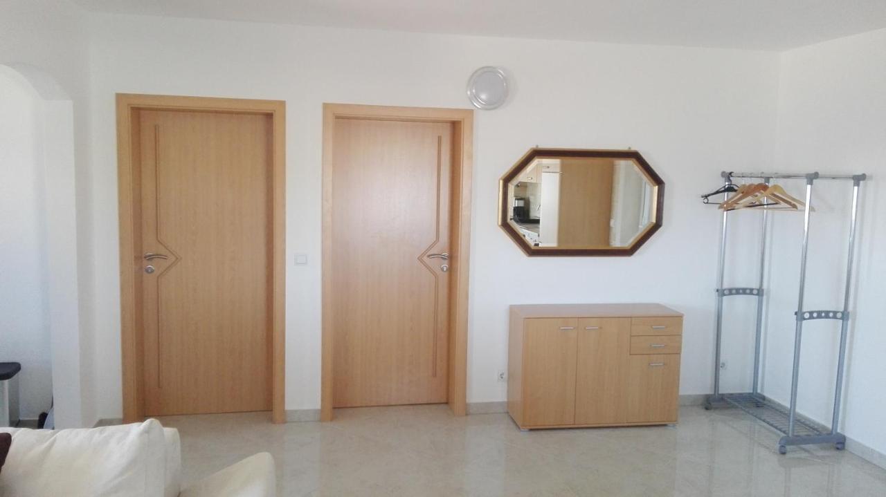 Apartments Marko Sutivan Insel Brac Exterior foto